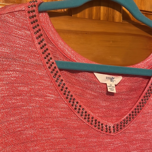 V neck top - Picture 5 of 6